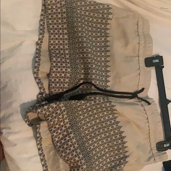 NWT Patterned Loft Drawstring Shorts - Picture 2 of 5